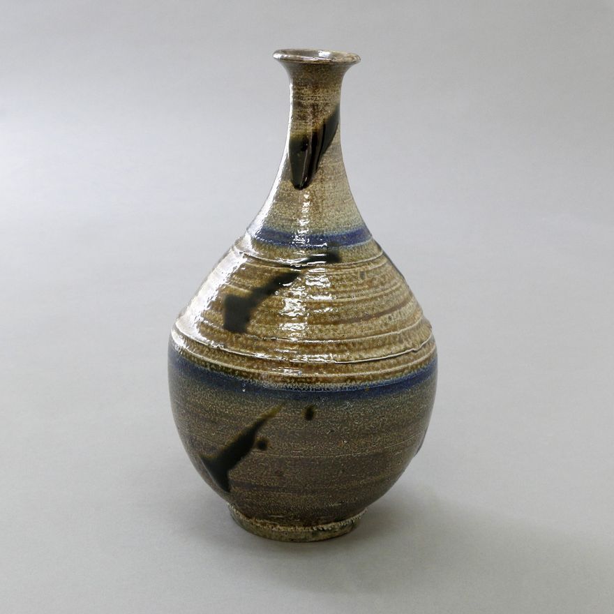 Japanese Studio Pottery, Bottle vase