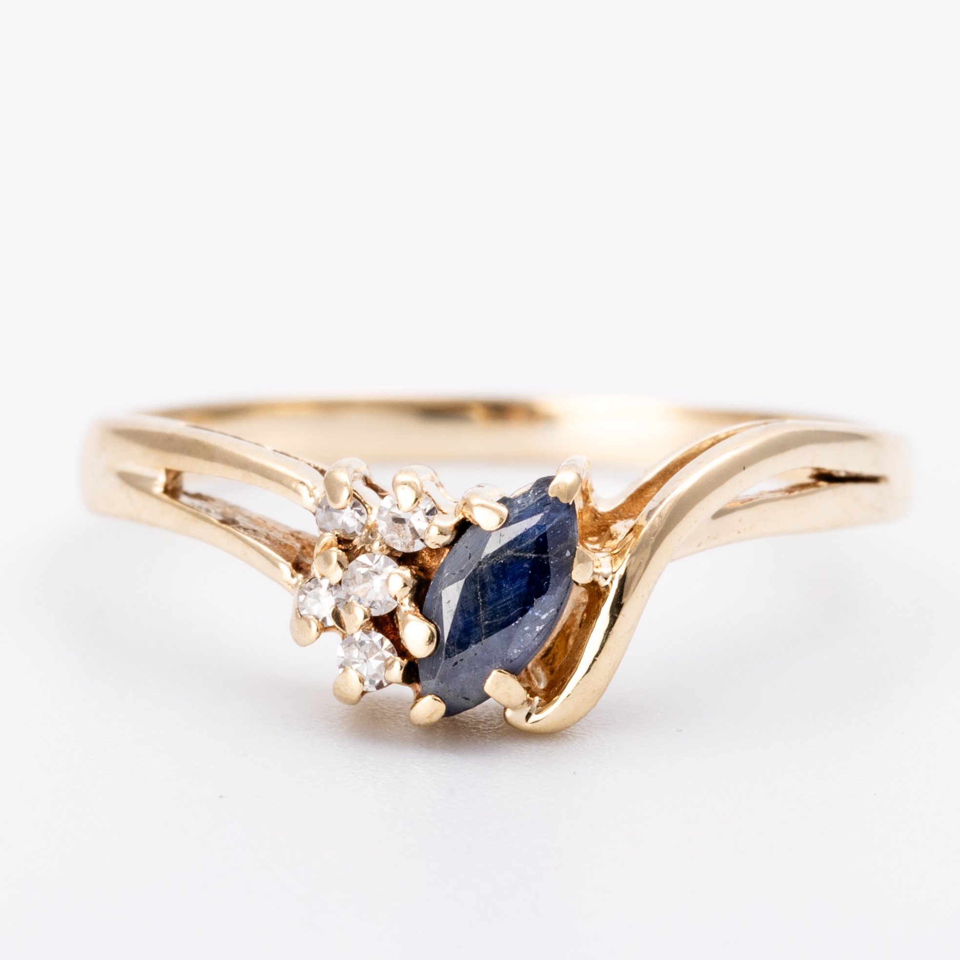 340 · Marquise Sapphire & Diamond Ring 9ct