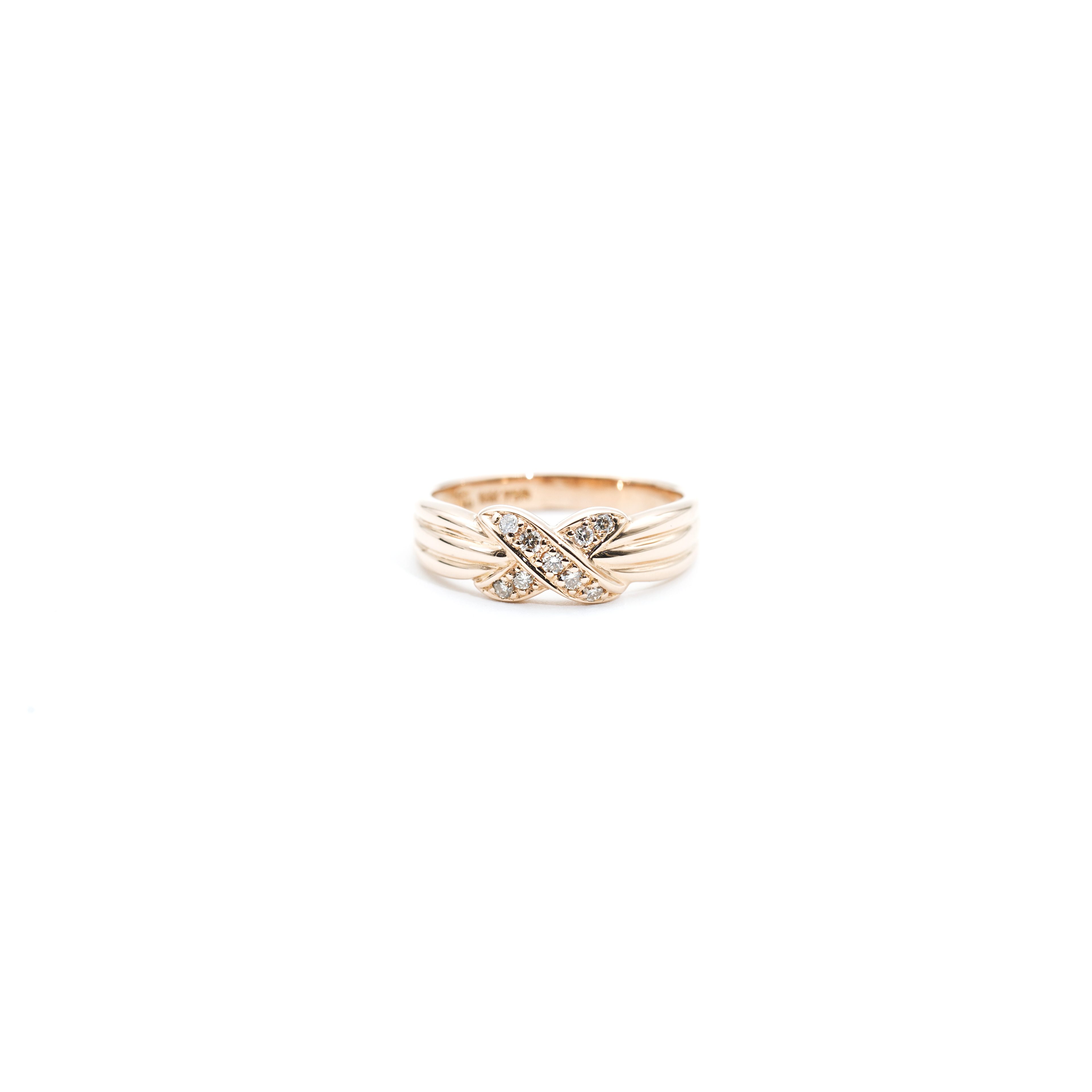 470. · 18ct Rose Gold & Diamond Ring 3.4g