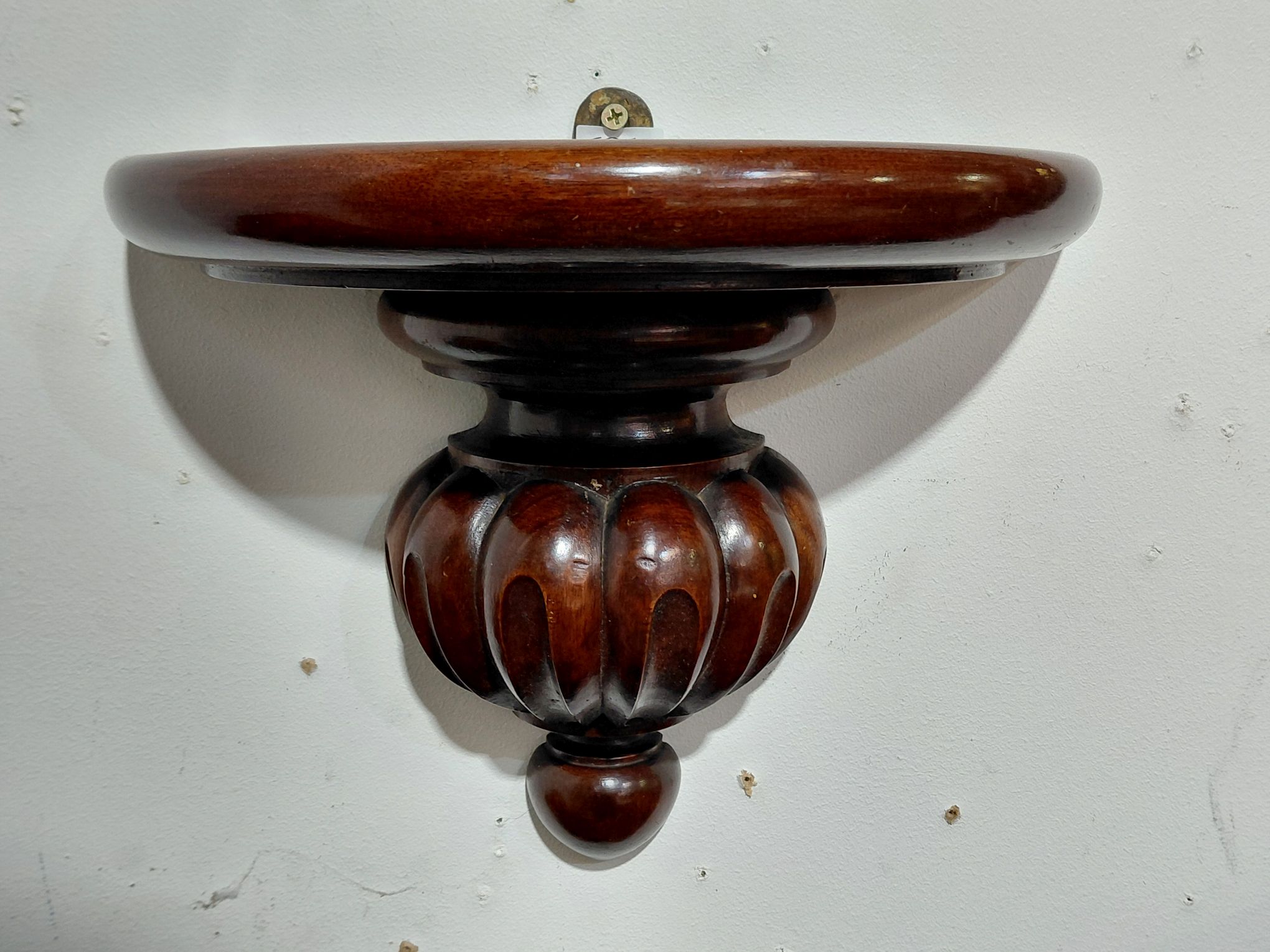 CARVED MAHOGANY WALL BRACKETS