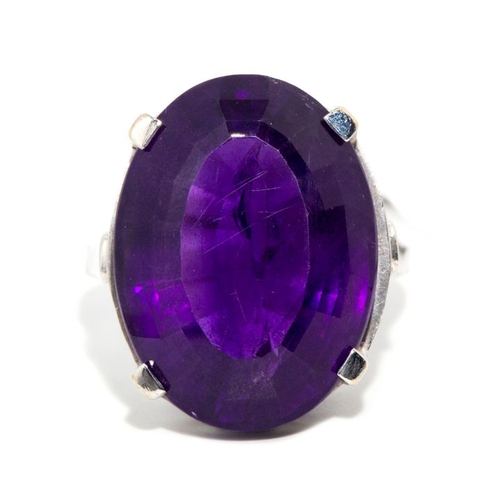 19 Carat Amethyst Ring in 14ct Gold,