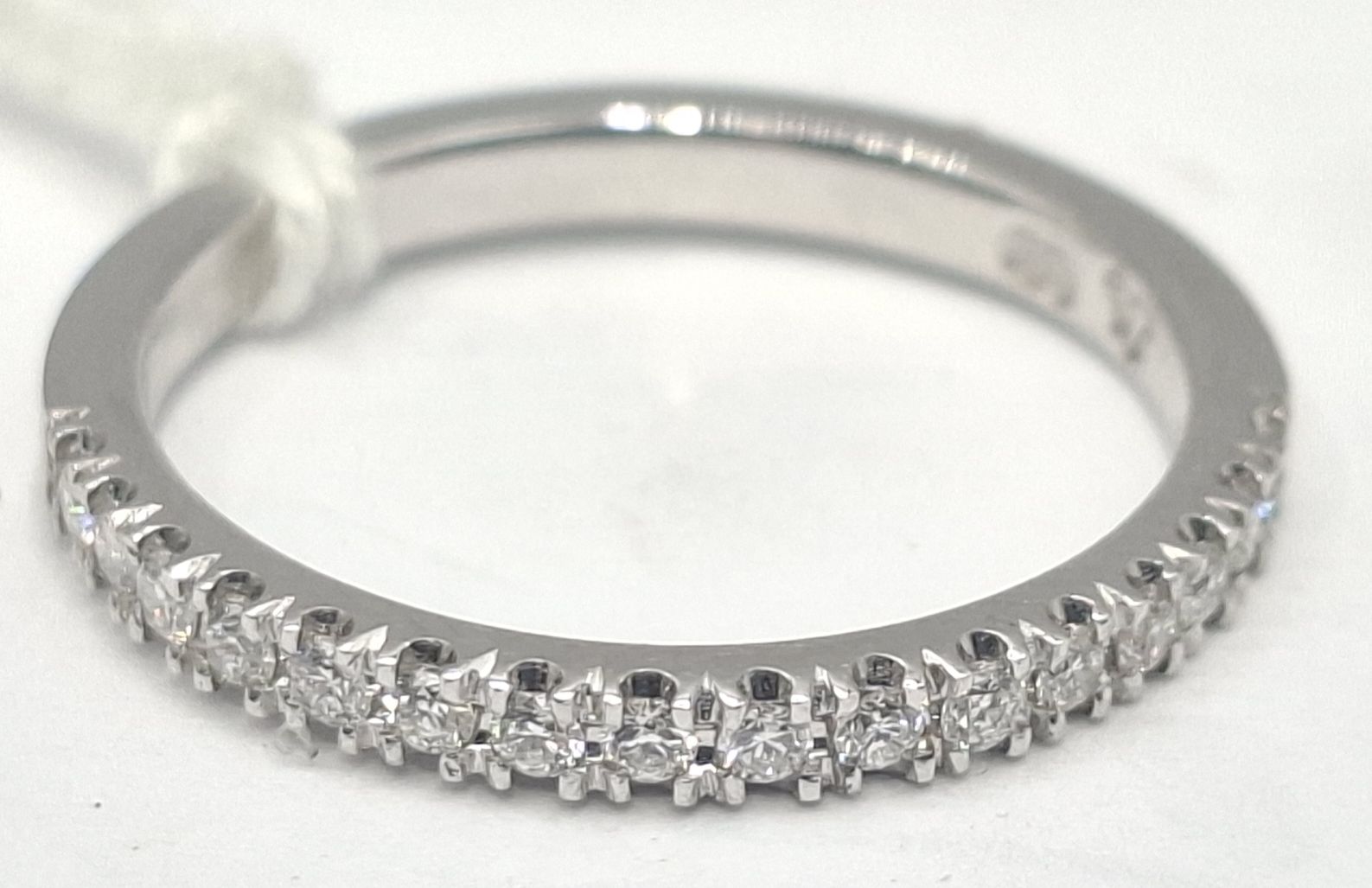 18ct Gold Diamond Ring