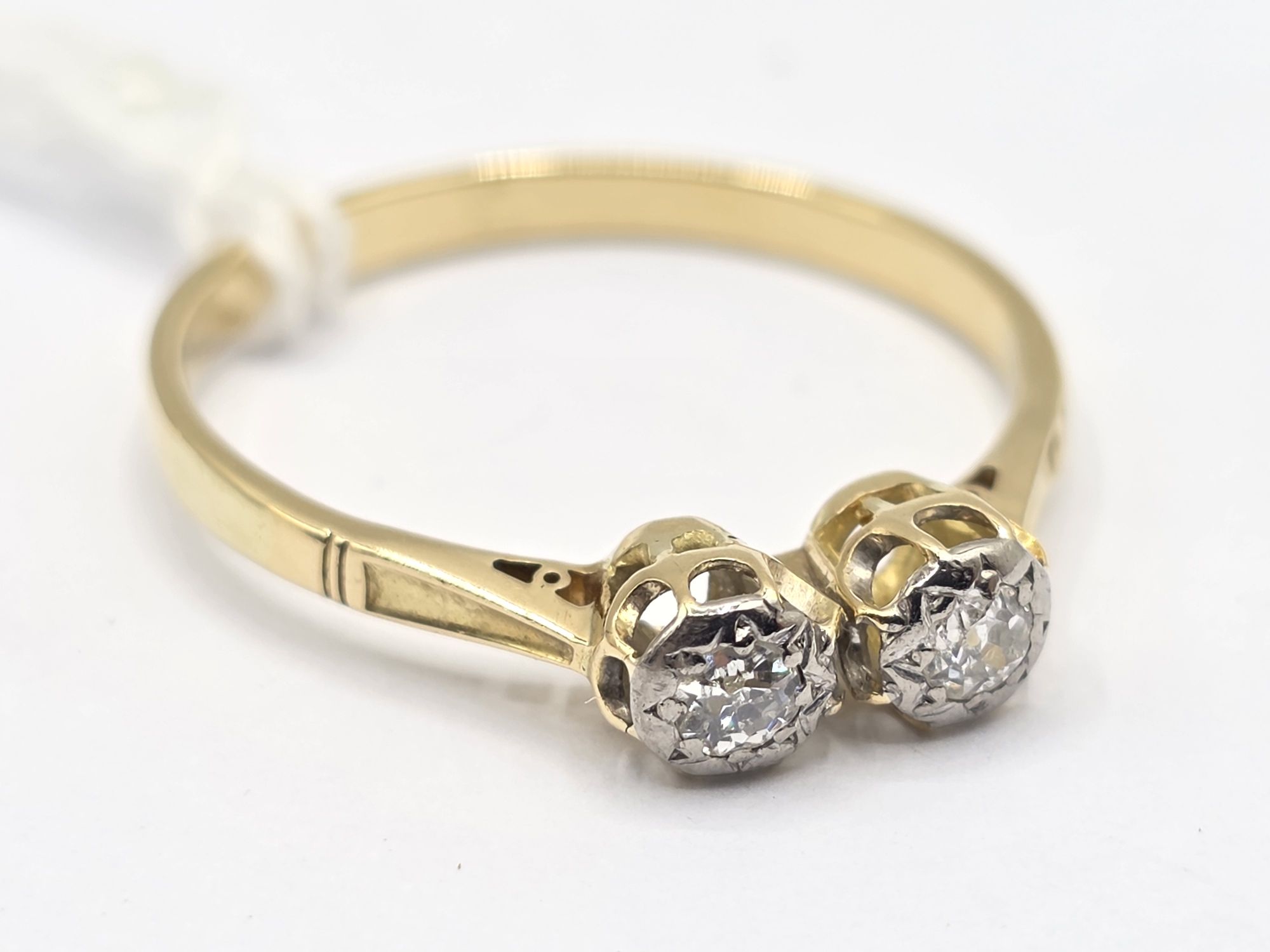 18ct Gold Diamond Ring