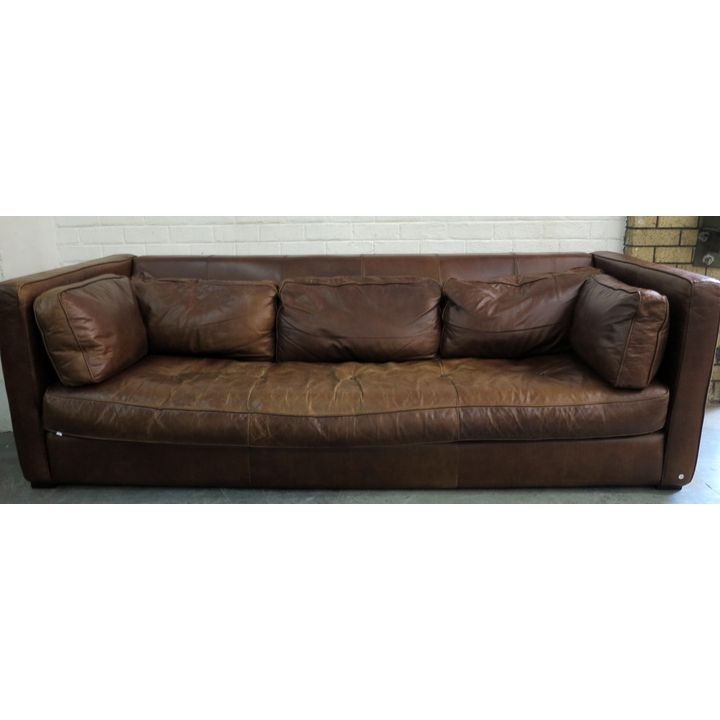 FINE DECORO LEATHER SOFA