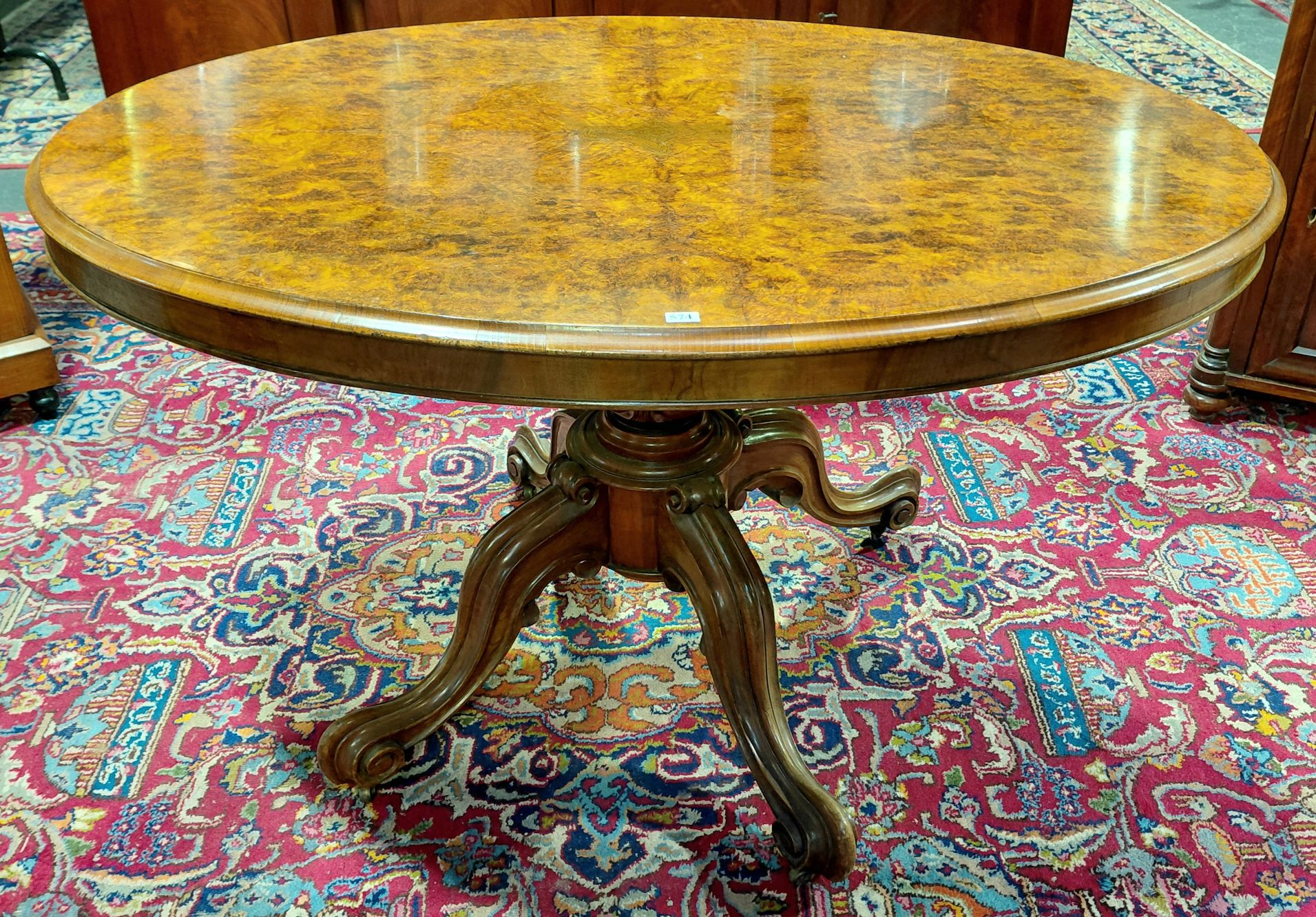 574 · ANTIQUE VICTORIAN BURR WALNUT TILT TOP TABLE