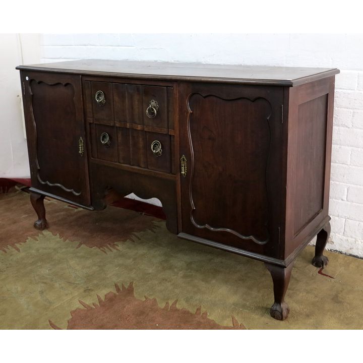 SIDEBOARD
