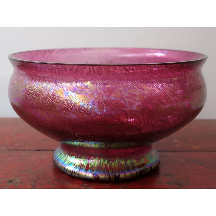 AN IRRIDESCENT GLASS BOWL.