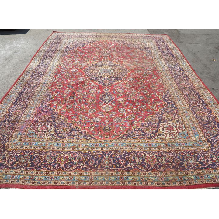 LARGE PERSIAN CARPET