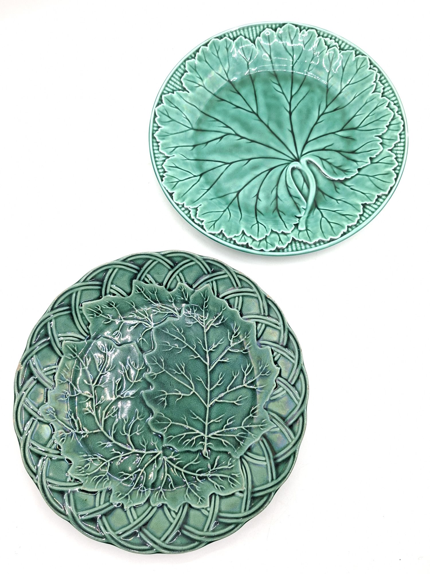 MAJOLICA LEAF DESIGN PLATES