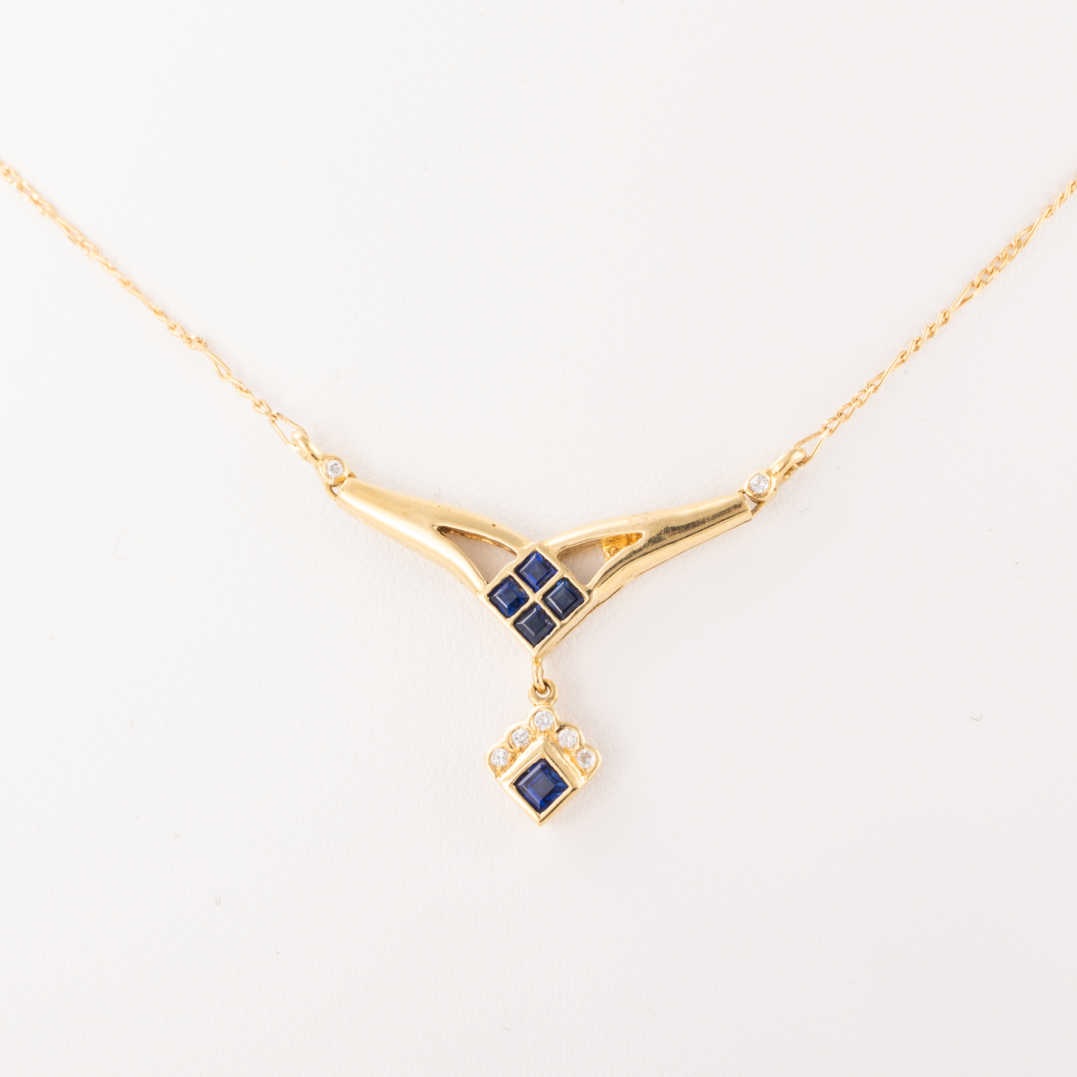 Sapphire & Diamond Vintage Necklet 18ct Gold