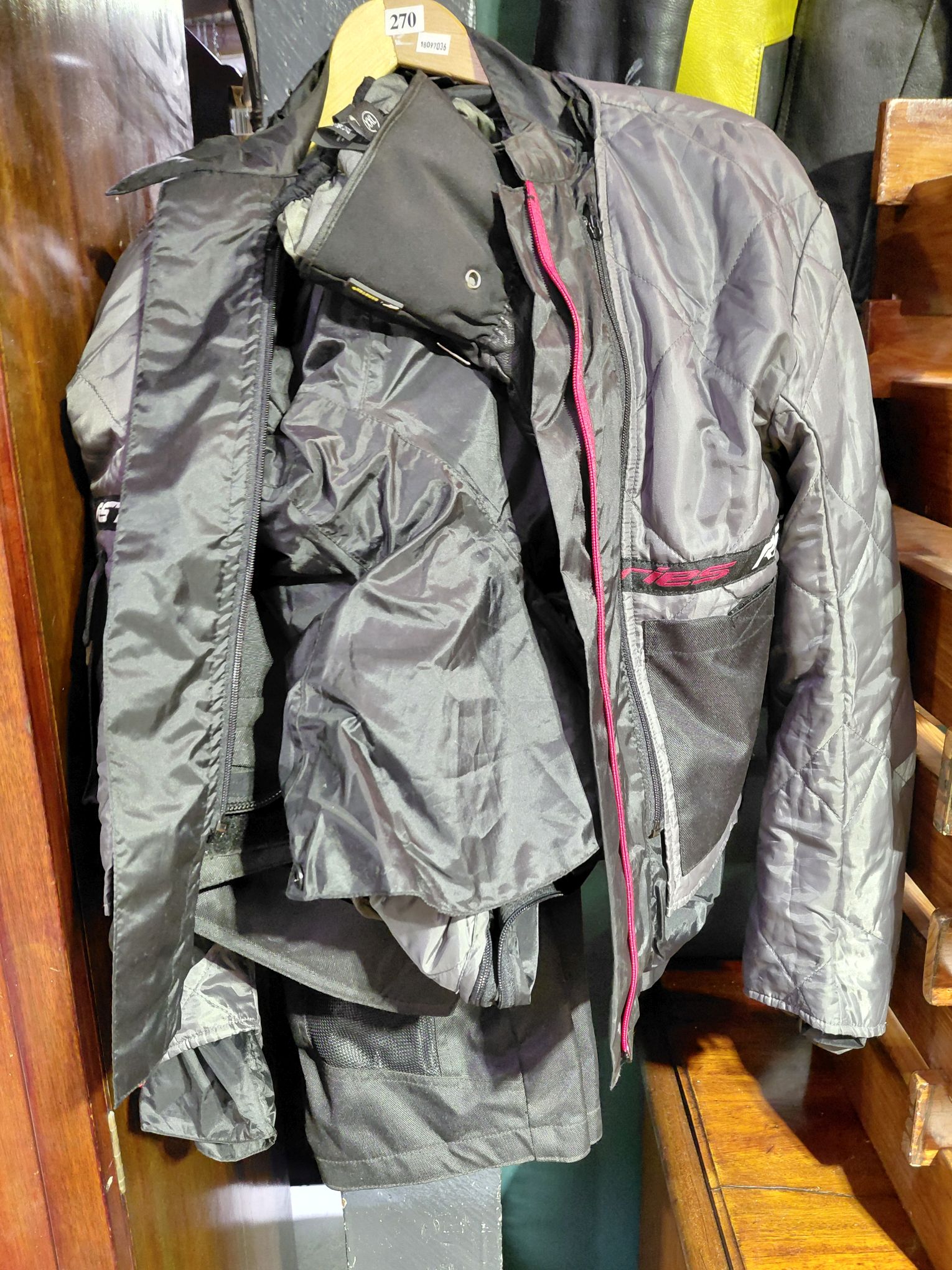 270 · MOTOR BIKE APPAREL