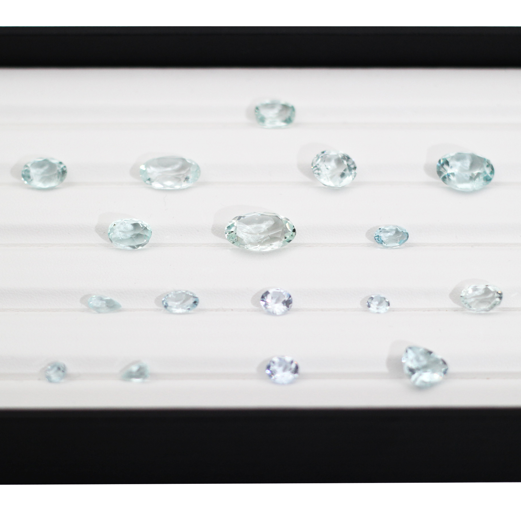 343. · 45.2ct of Aquamarine Gemstones  in Jewellers Tray