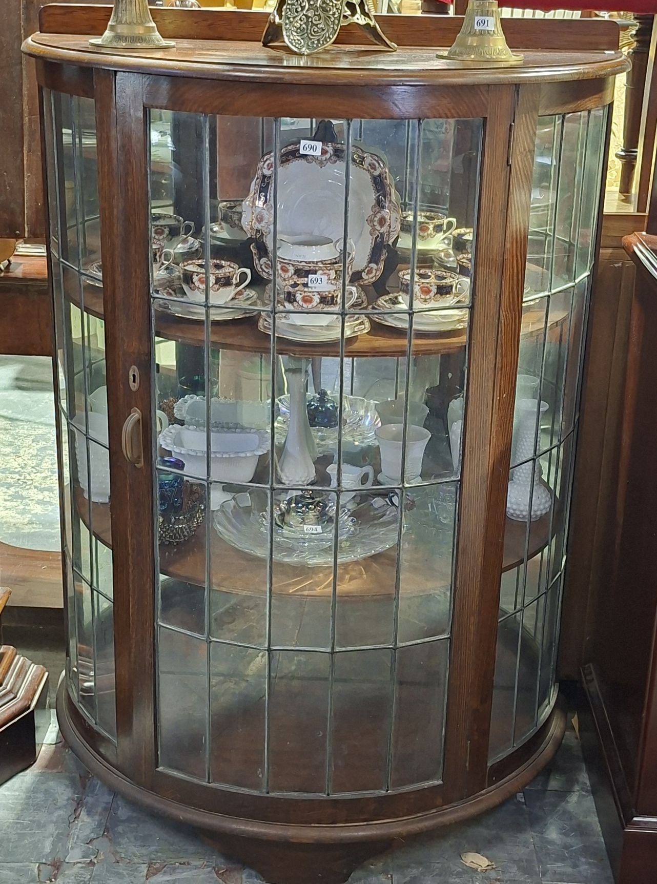 Demi-Line Display Cabinet