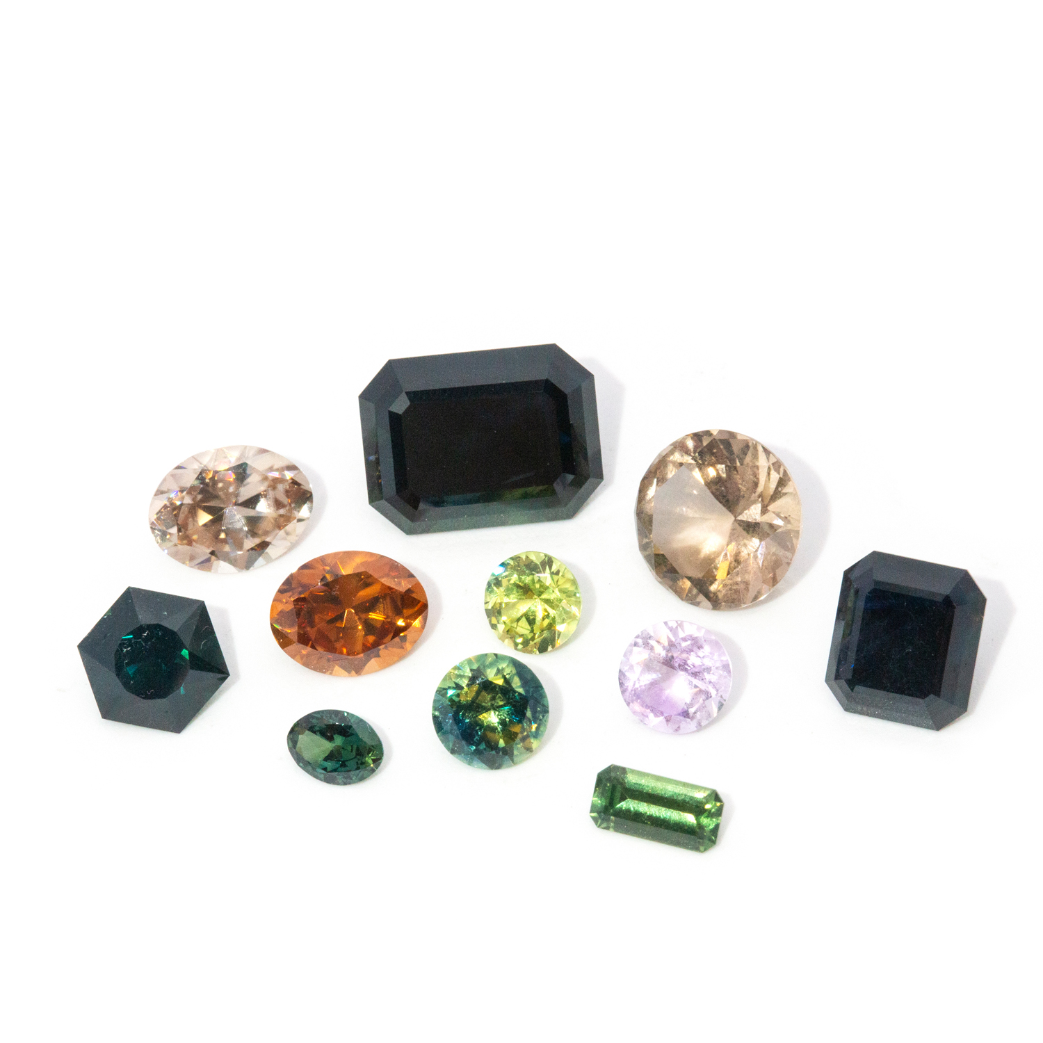 85 · Mixed Lot of Faceted Gemstones