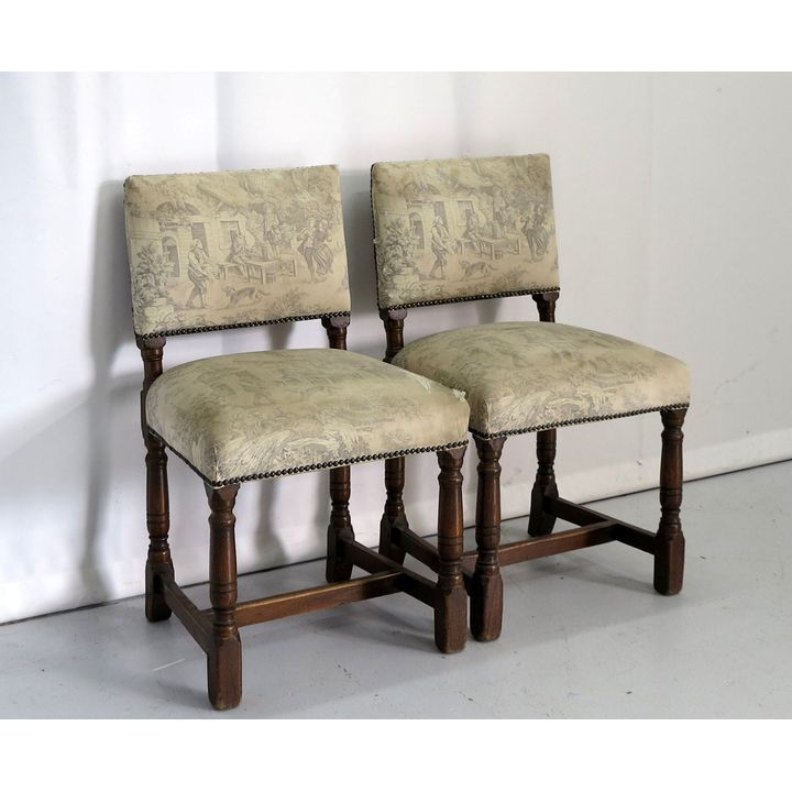 PAIR OF UPHOLSTERED DINING CHAIRS