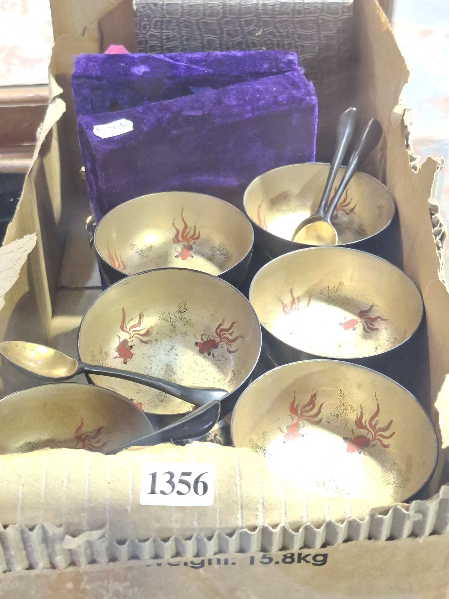 1356 · SILVERPLATE AND LAQUERED DISHES