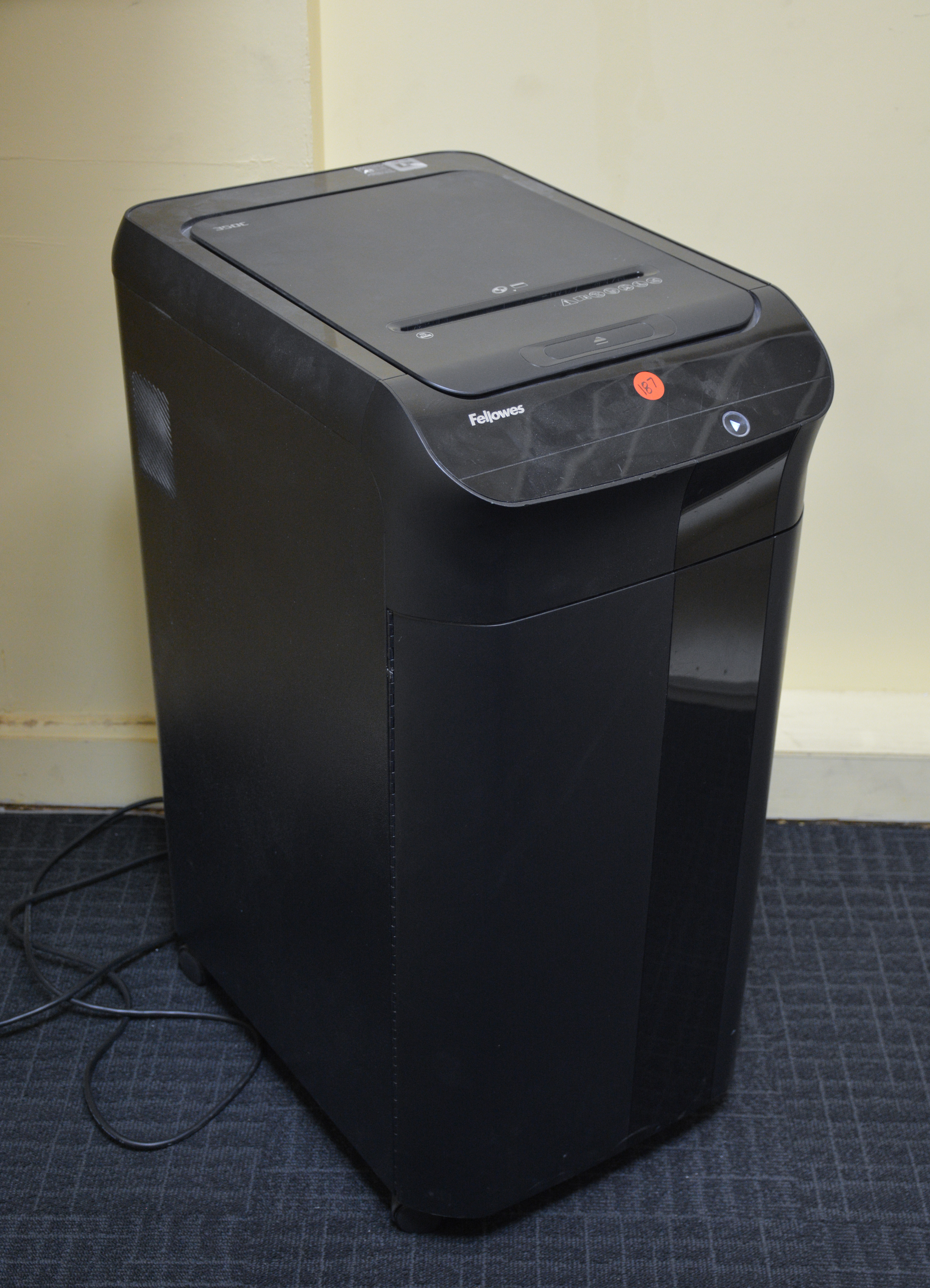 Fellowes 350C Automax Paper Shredder Unit — sold at auction in New Zealand for $180