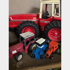International Metal toy tractor with smaller ones