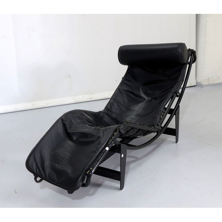 LEATHER UPHOLSTERED LC4 LOUNGER, after a design by le Corbusier