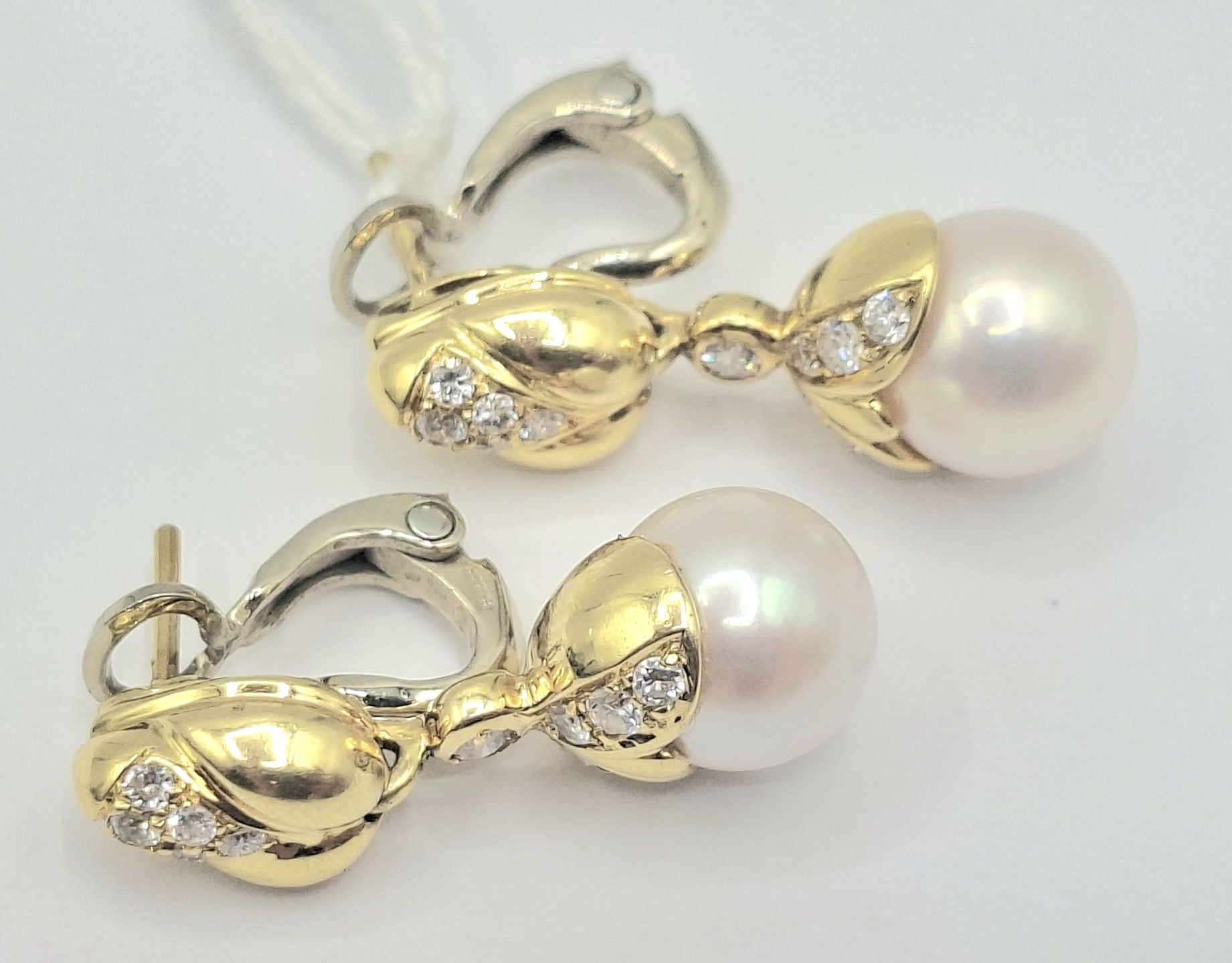 18ct Gold Pearl And Diamond Earrings