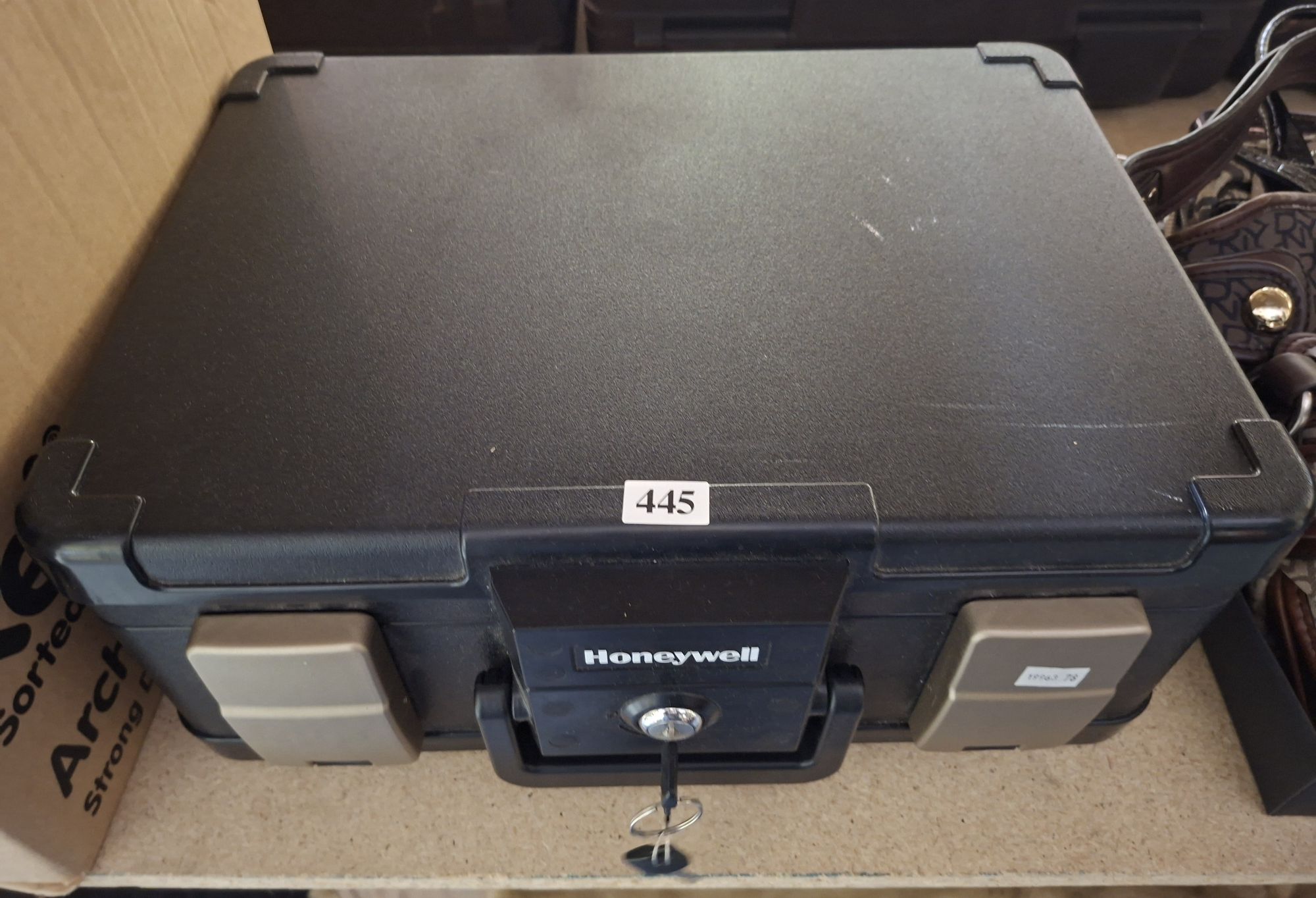 445 · HONEYWELL LOCKABLE STRONG BOX