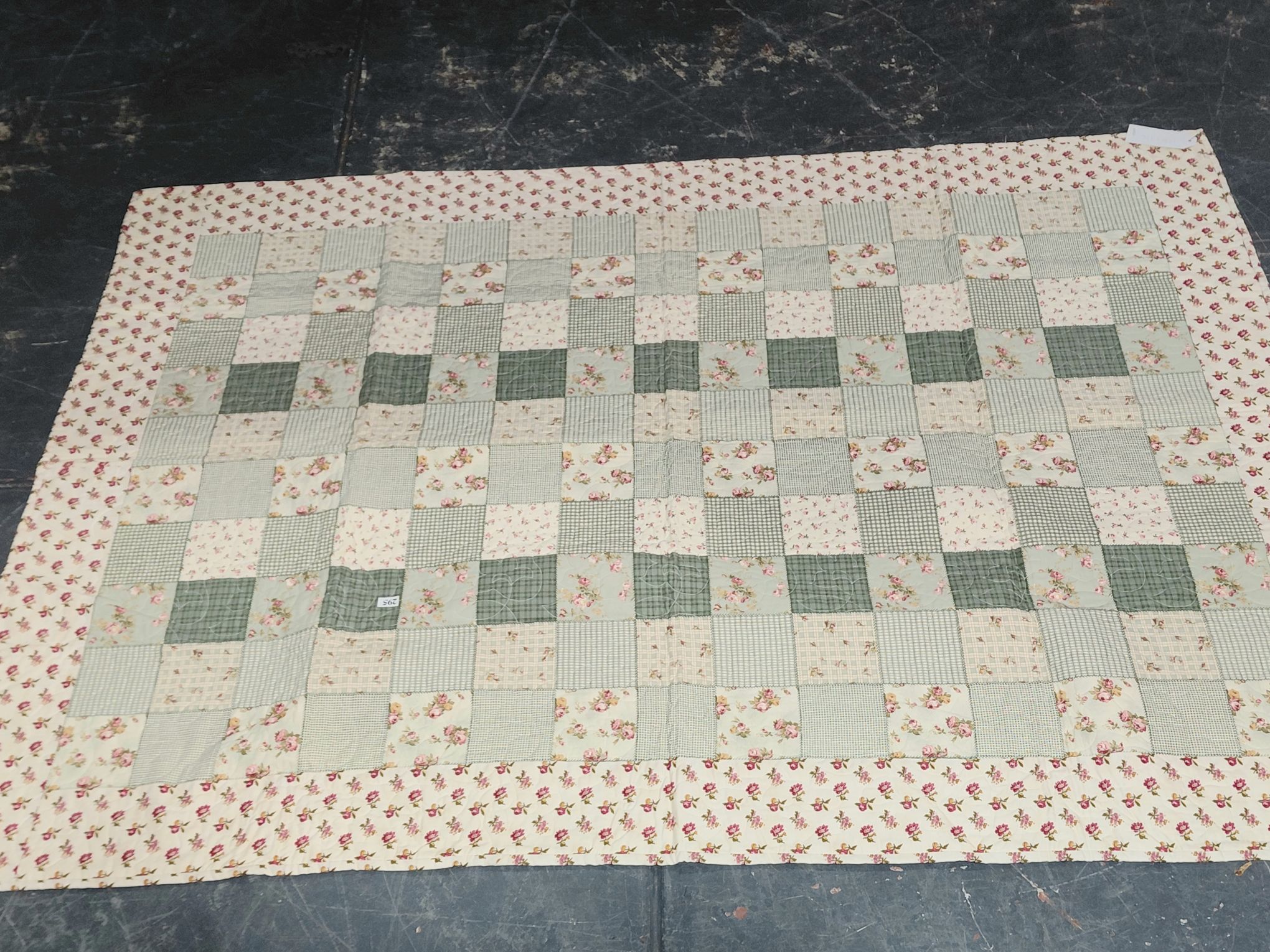 295 · HAND MADE QUILT