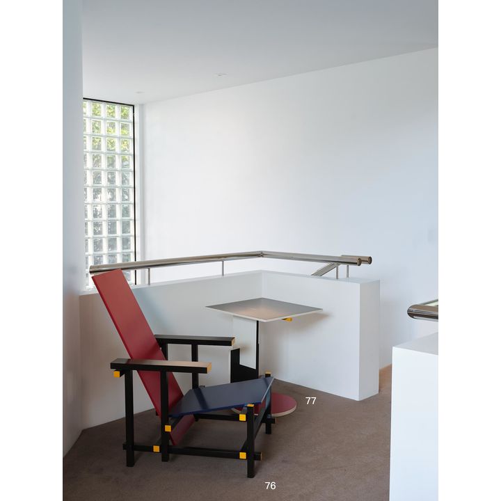 Gerrit Rietveld - Red Blue Chair