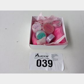 CASSIE KIDS MINERAL MAKEUP - QUEEN BEE - PINK / PURPLE - 3-7 YEARS - NON-TOXIC AND CRUELTY-FREE