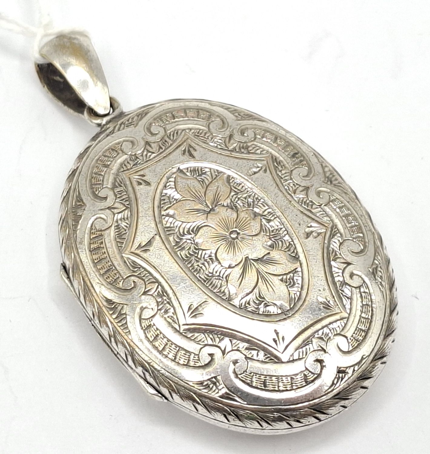 1017 · PHOTO LOCKET PENDANT