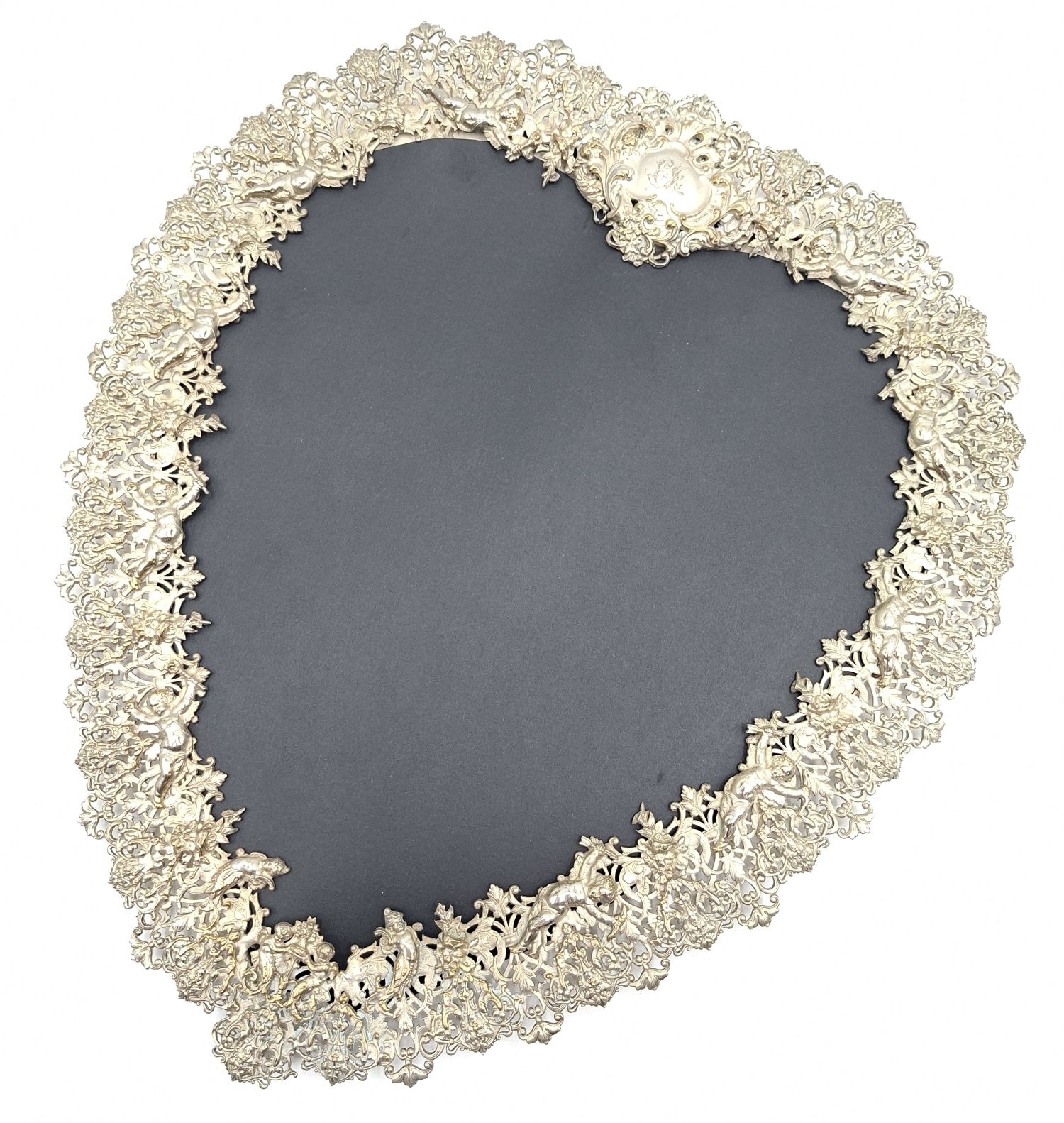 185 · STUNNING VICTORIAN PHOTO FRAME