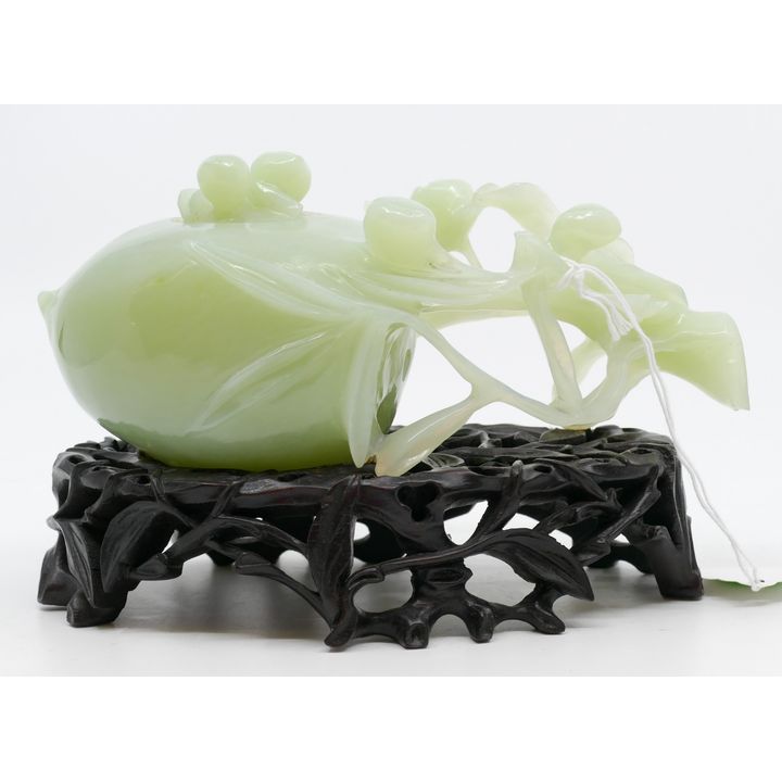 Chinese Carved Jade Peach Covered Bowl on Stand 4''x8''