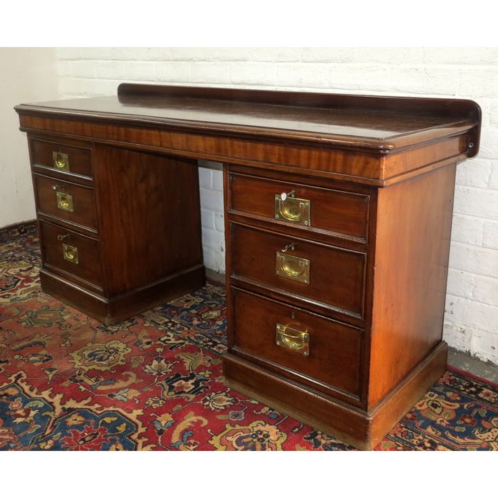 VICTORIAN LOW SIDEBOARD
