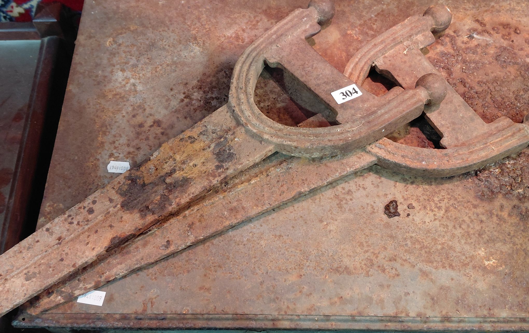 304 · CAST IRON BOOT SCRAPERS