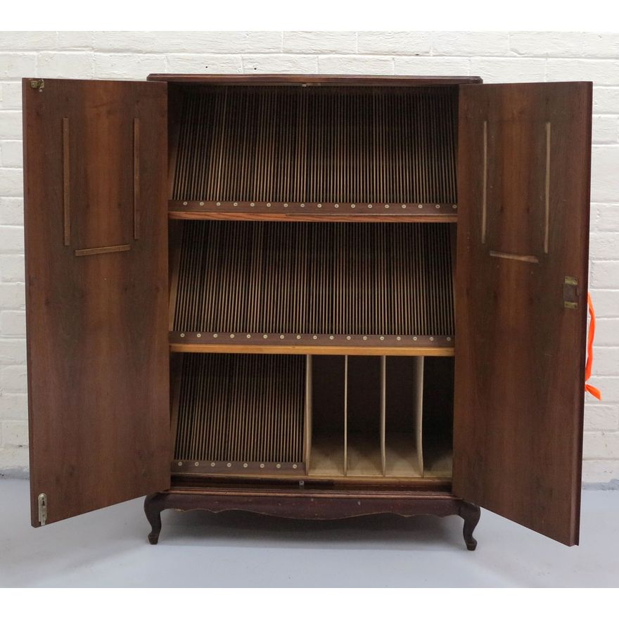 TWO-DOOR LP CABINET with fitted interior