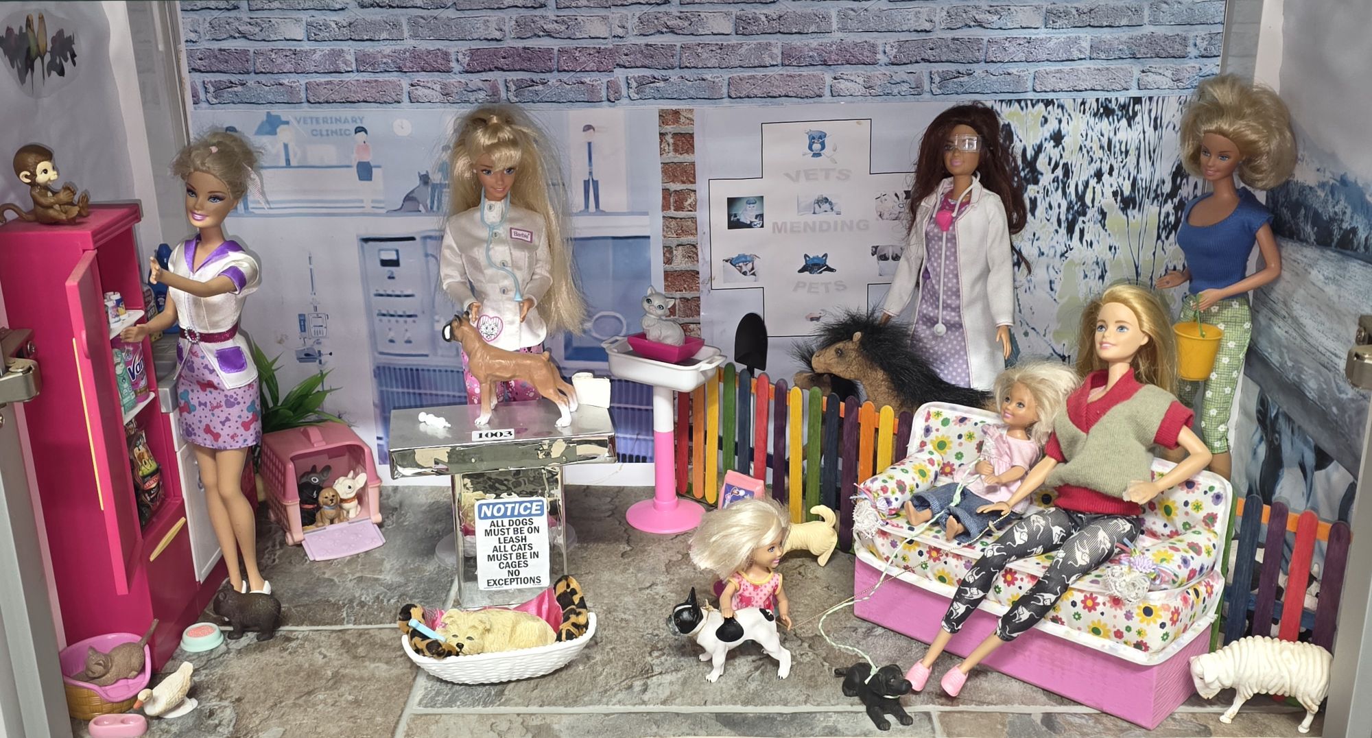 1003 · BARBIE DOLL VETERINARY COLLECTION