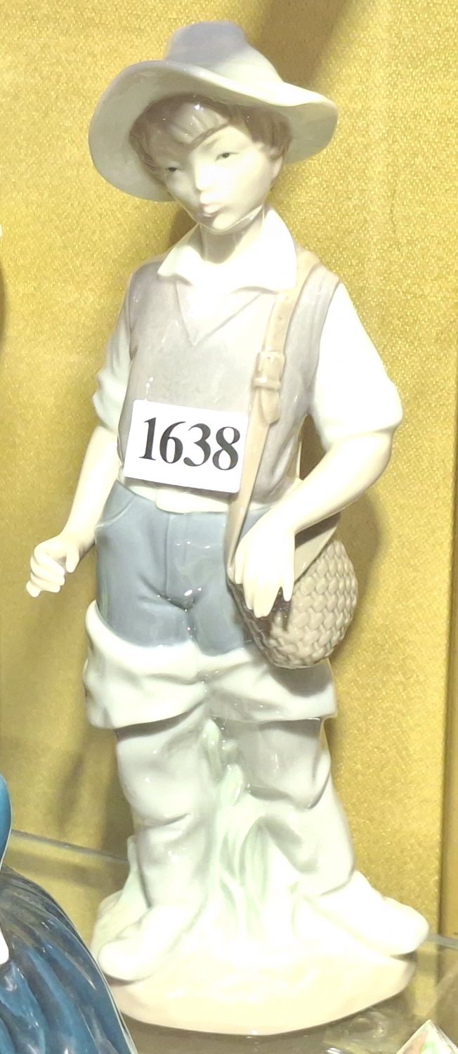 Lladro Figurine