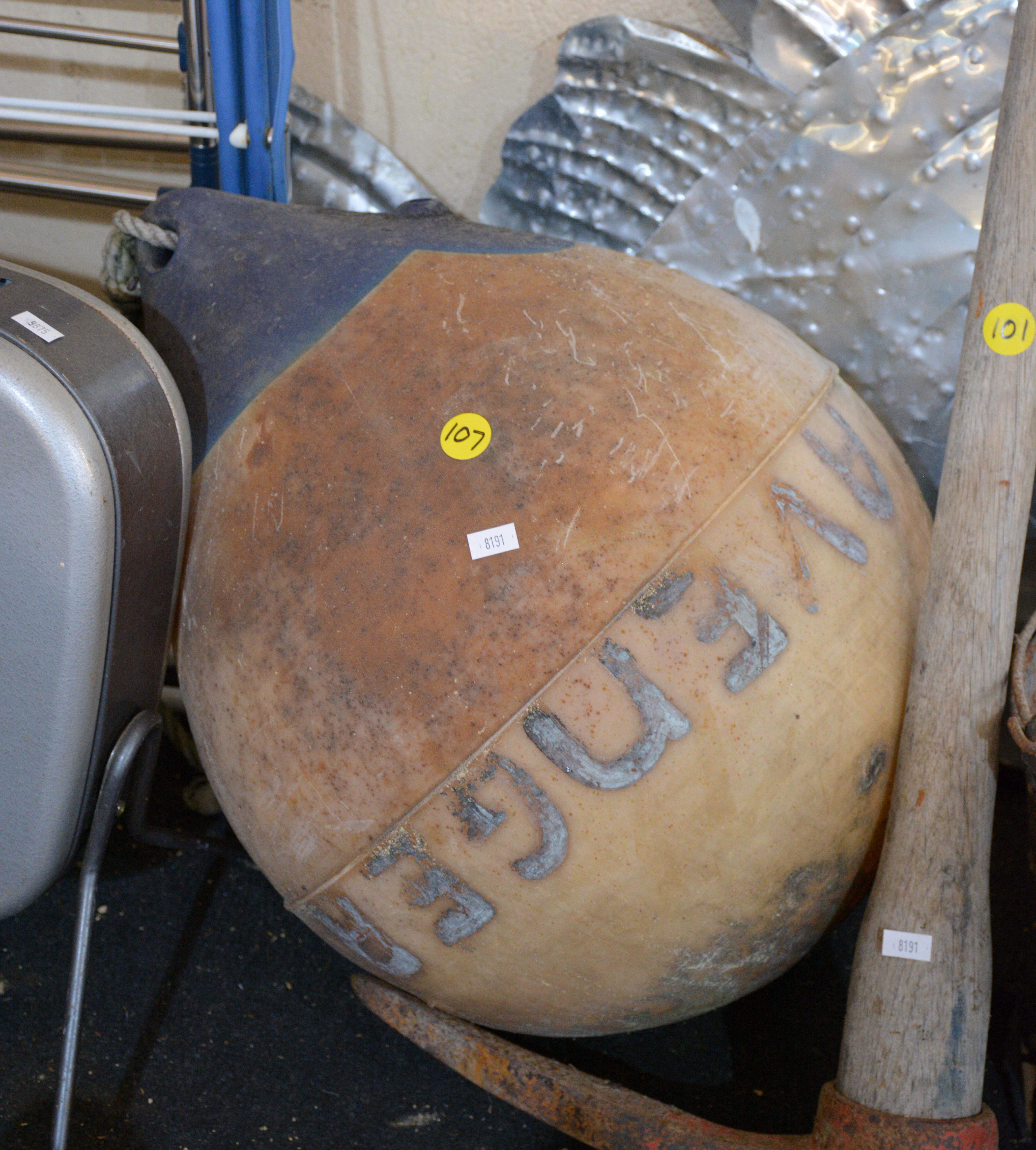 Very Large Float - Avenger — sold at auction in New Zealand for $10