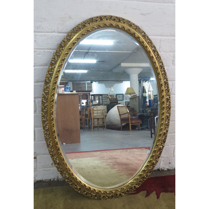 OVAL BEVELLED GLASS MIRROR