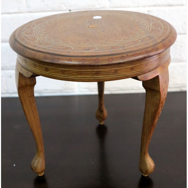 SMALL INLAID OCCASIONAL TABLE,