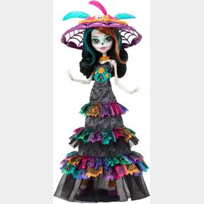 MONSTER HIGH DOLL, SKELITA CALAVERAS D A DE MUERTOS 2024 HOWLIDAY COLLECTIBLE WITH LA CATRINA HAT, PAPEL PICADO DRESS, AND DISPLAY