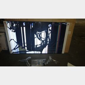 Samsung 75" AU7000 UHD Crystal Processor 4K Smart TV-SCREEN CRCKED, NO SCREWS & HDMI CABLE-51484/69