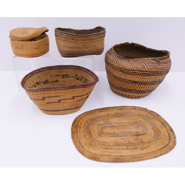 Box 5pc Makah Indian Baskets