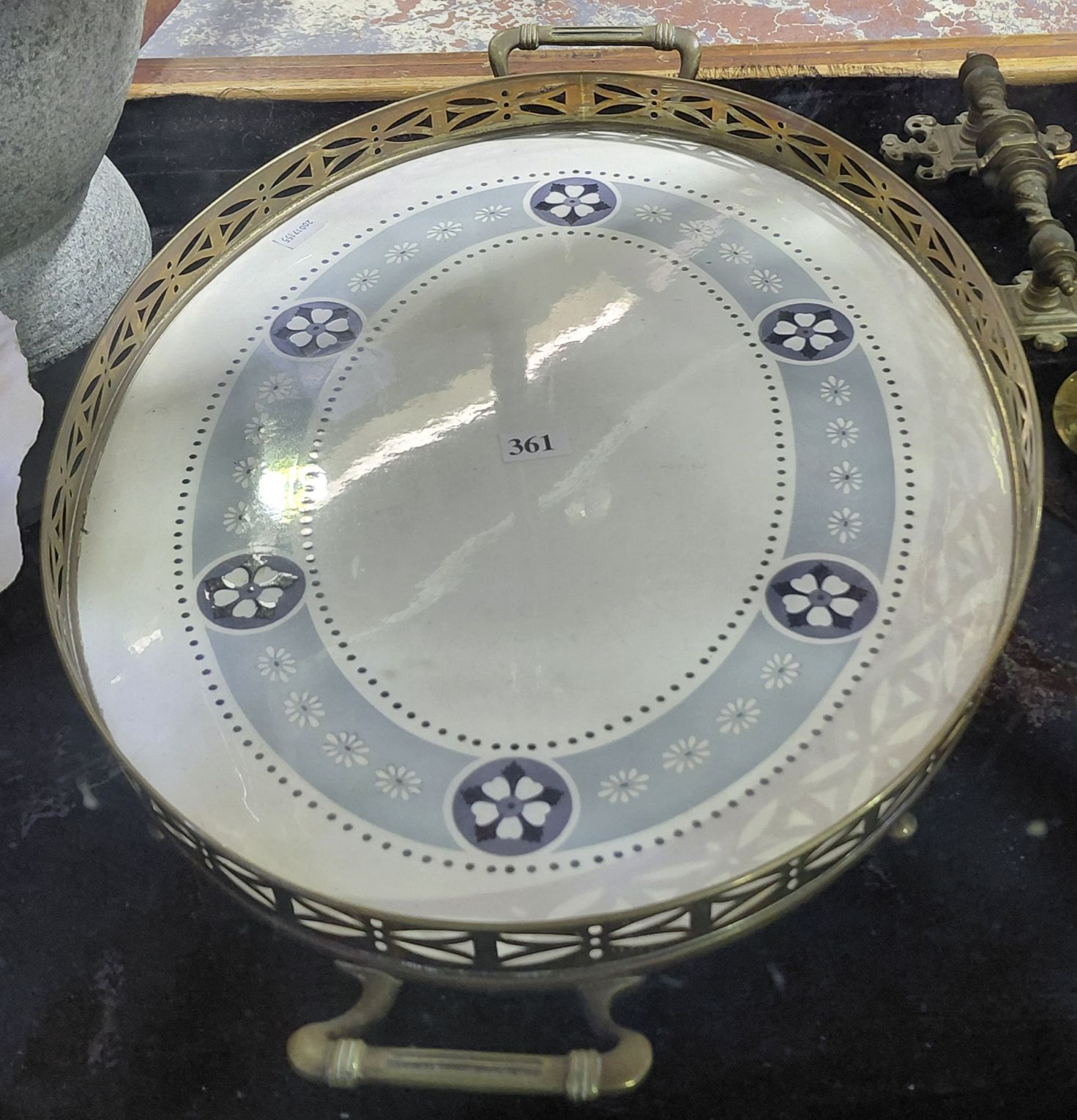 361 · ANTIQUE BUTLERS TRAY