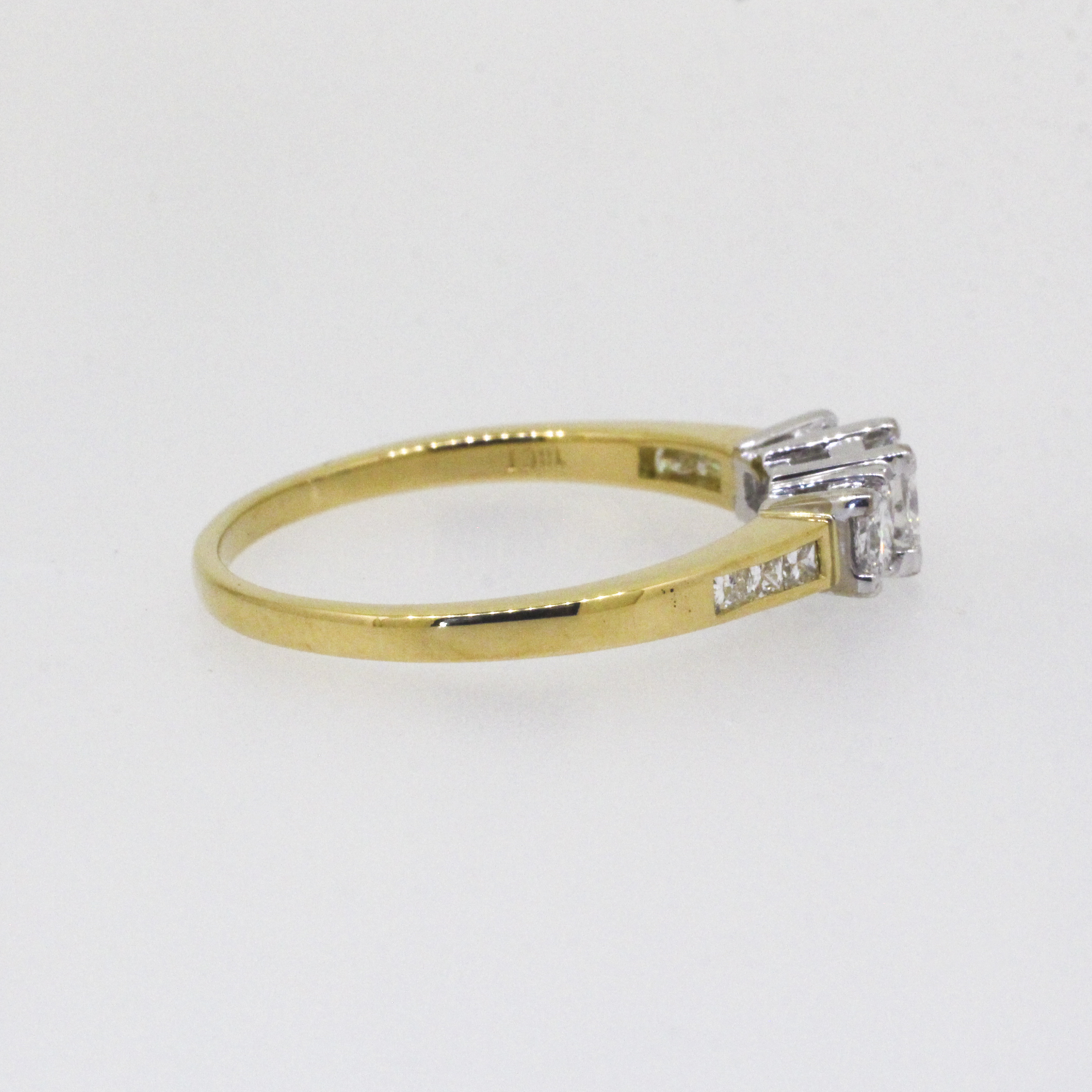 374 · 1.00ct Diamond Ring 3.49g