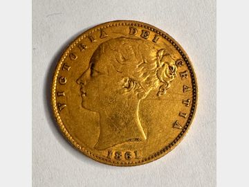 1861 VICTORIA SHIELD GOLD SOVEREIGN (C over rotated C in Victoria) R2
