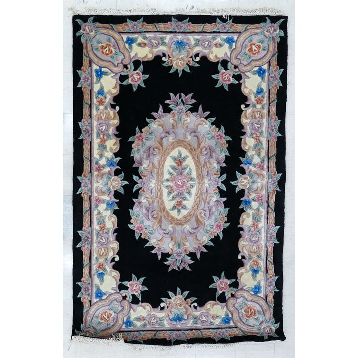 Black Floral Medallion Rug 8'3''x5'3''