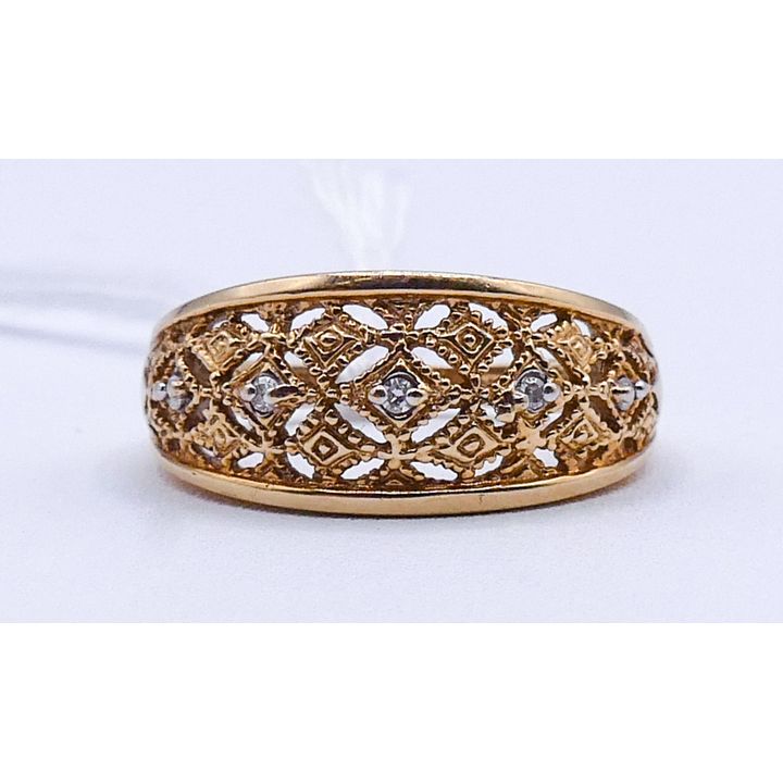 Ladies 10k Diamond Pierced Ring Size 7 - 3.8 grams
