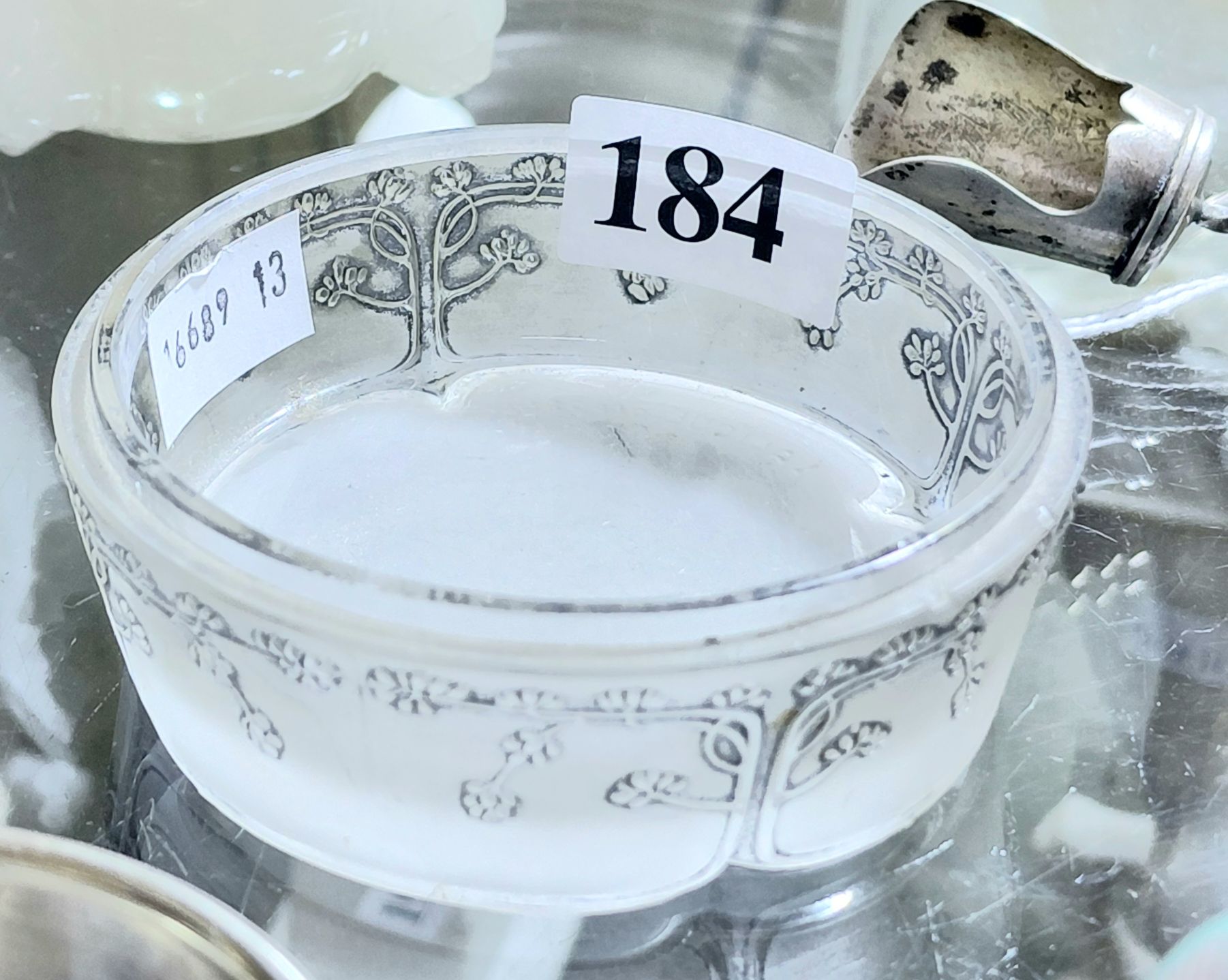 LALIQUE TRINKET BOX