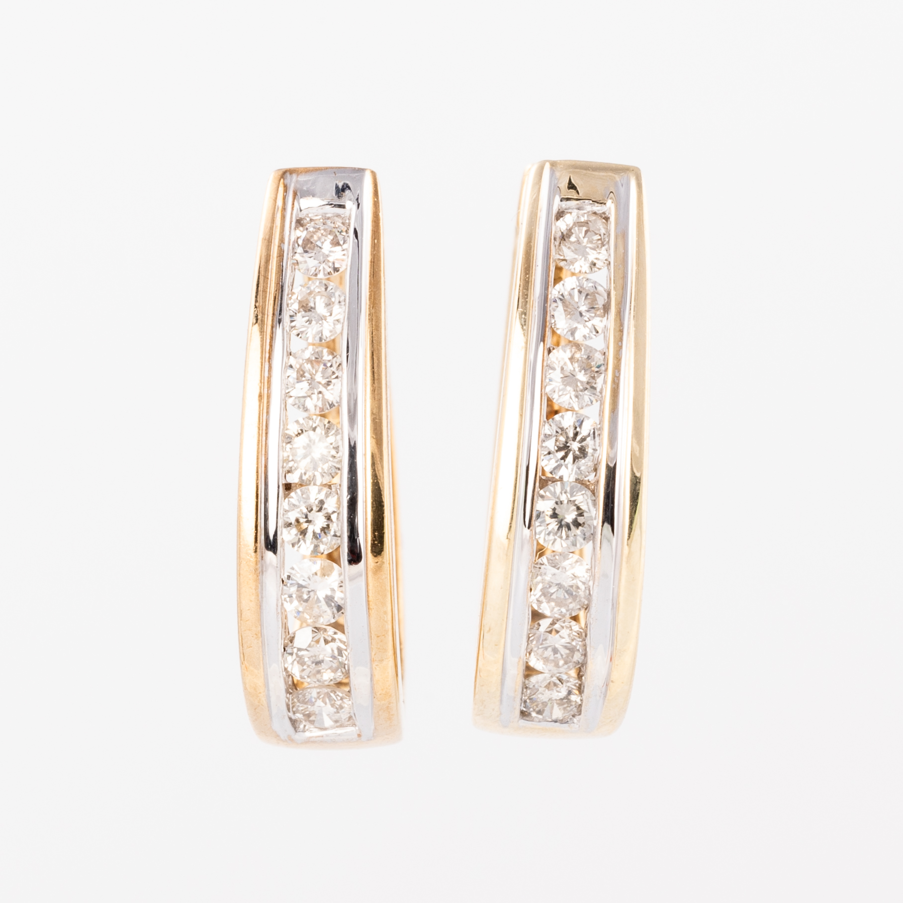 1.00 Carat Diamond Earings 9ct Gold