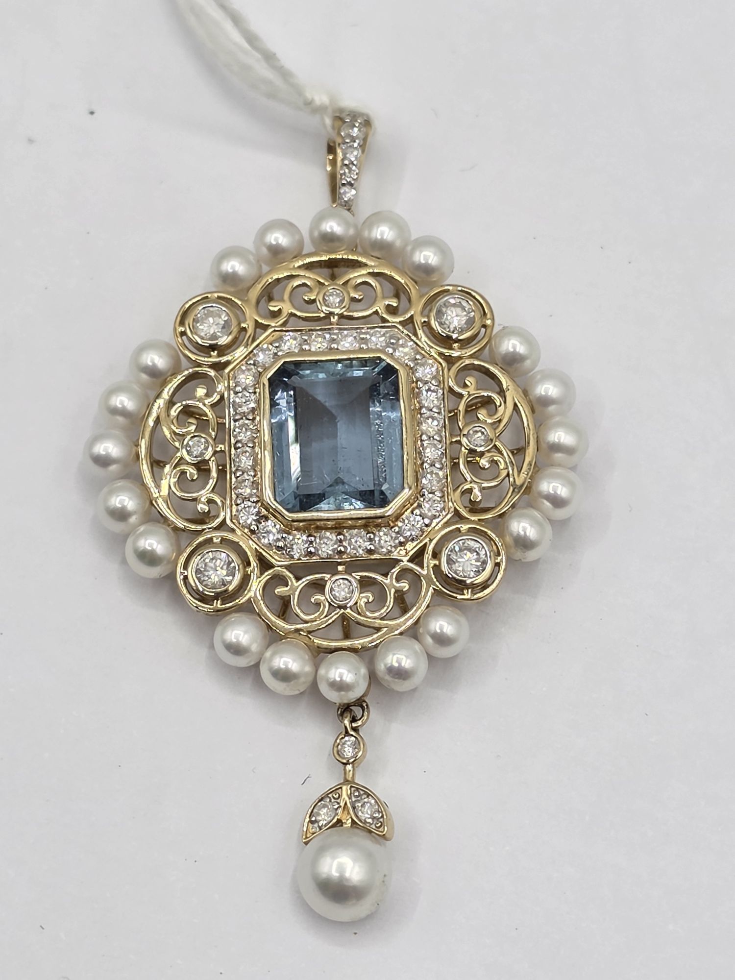 14k Gold Aquamarine Diamond Ornate Pendant